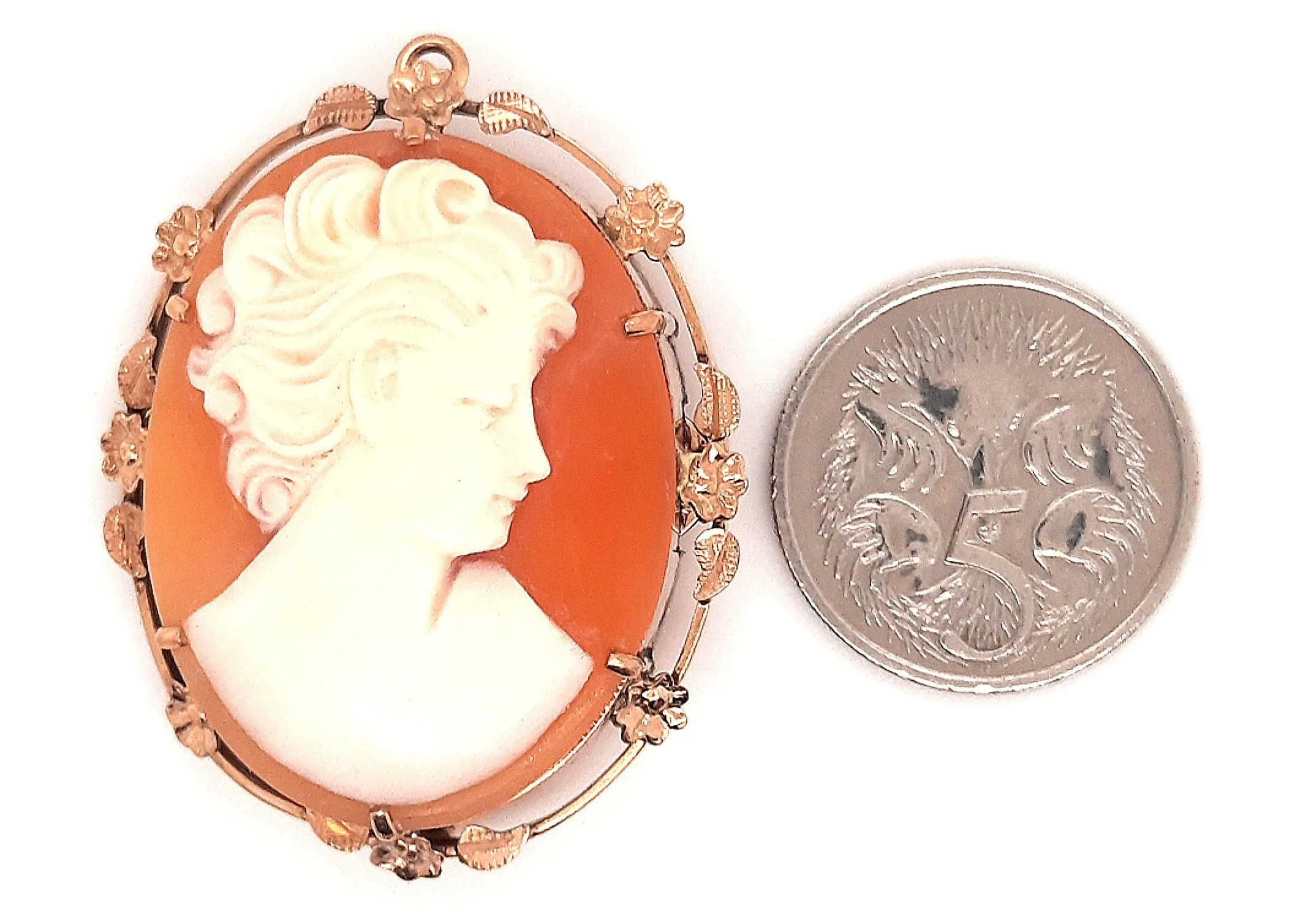 9ct Yellow Gold Hand Carved Cameo Brooch