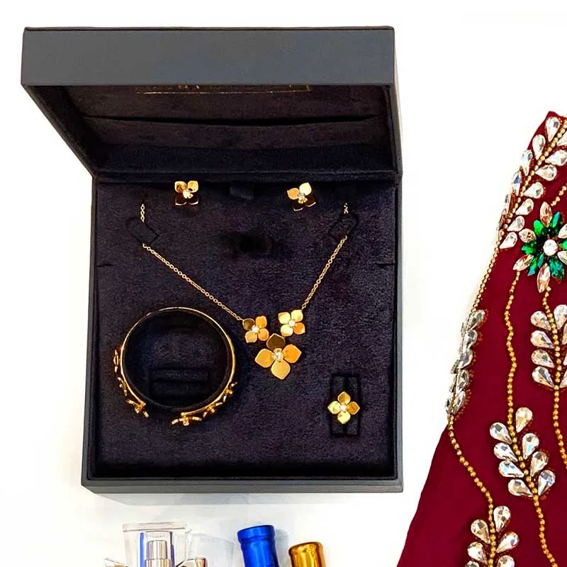 Bloom Jewellery Set / Gold