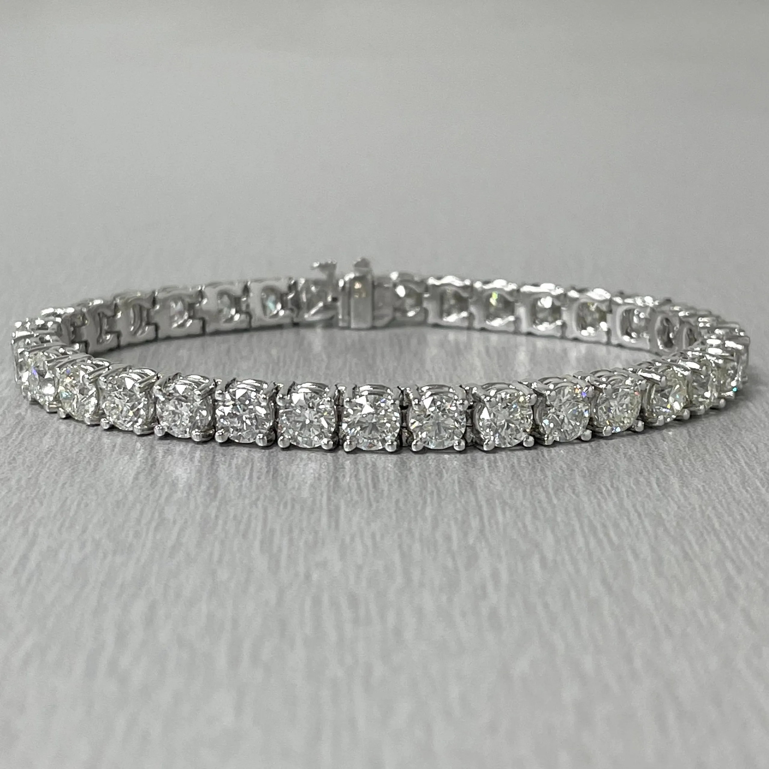 Diamond Tennis Bracelet (15.01 ct Diamonds) in White Gold