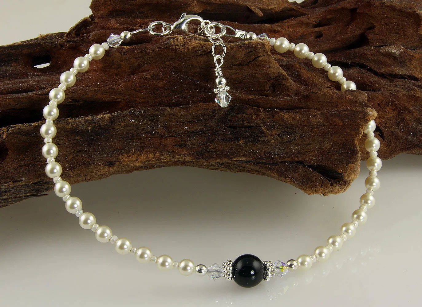 Elegant Black Pearl Beaded Anklet