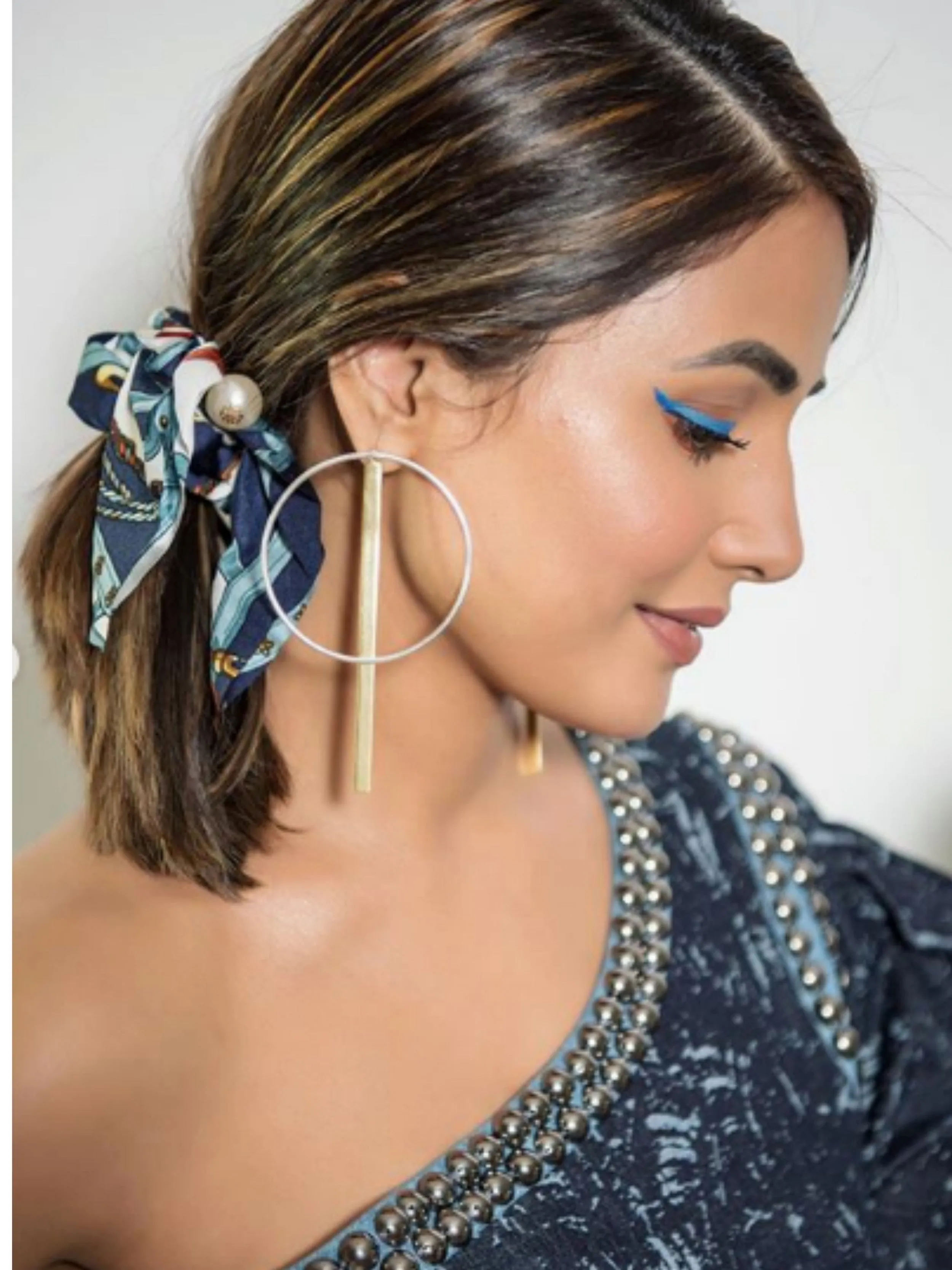 HINA KHAN X STICK A ROUND EARRING