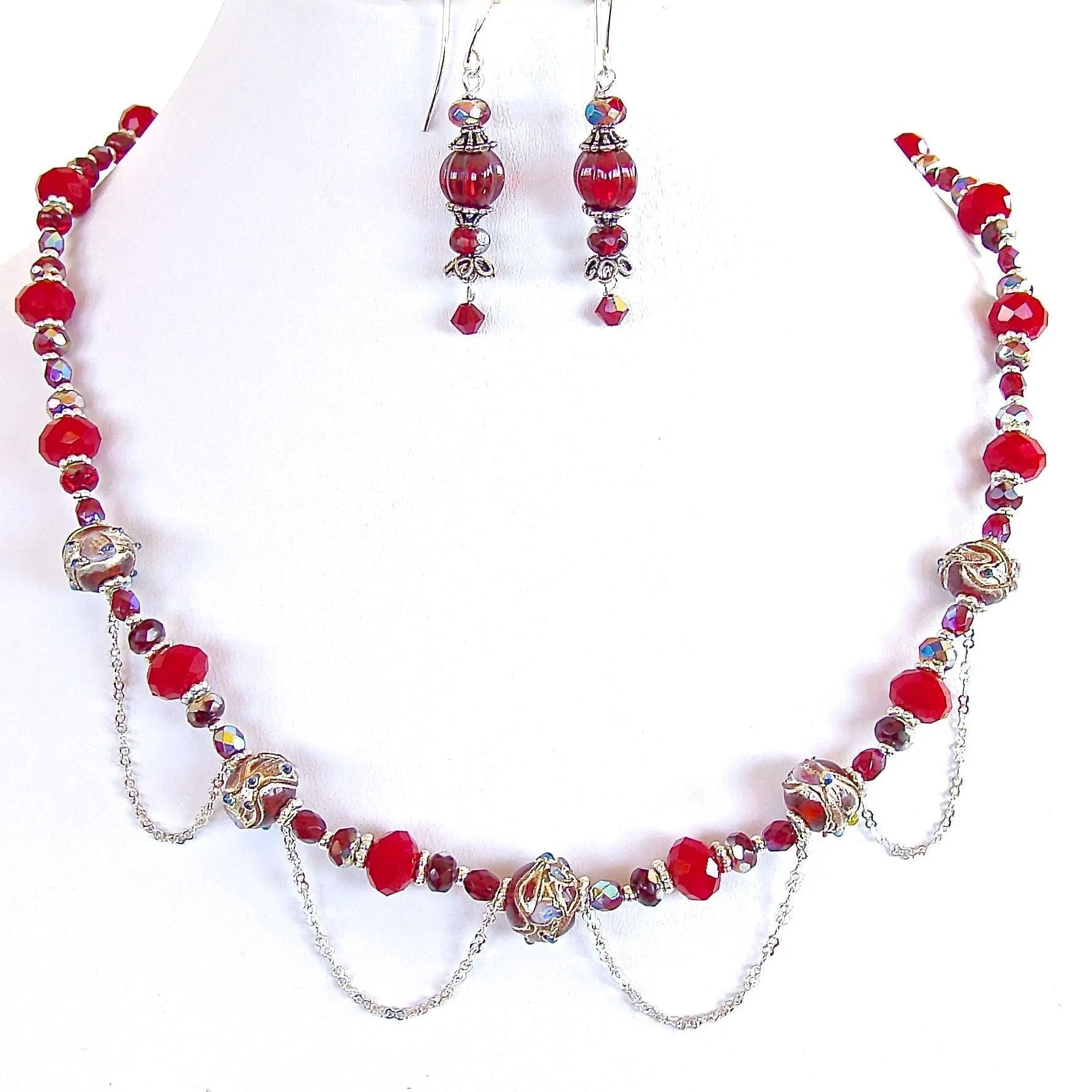 Holly: 18" Holiday Jewelry