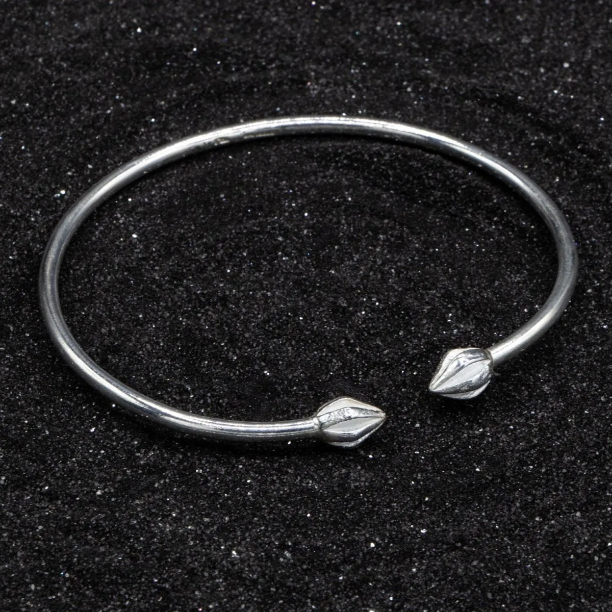 Light Plain Cocoa Pod Bangle