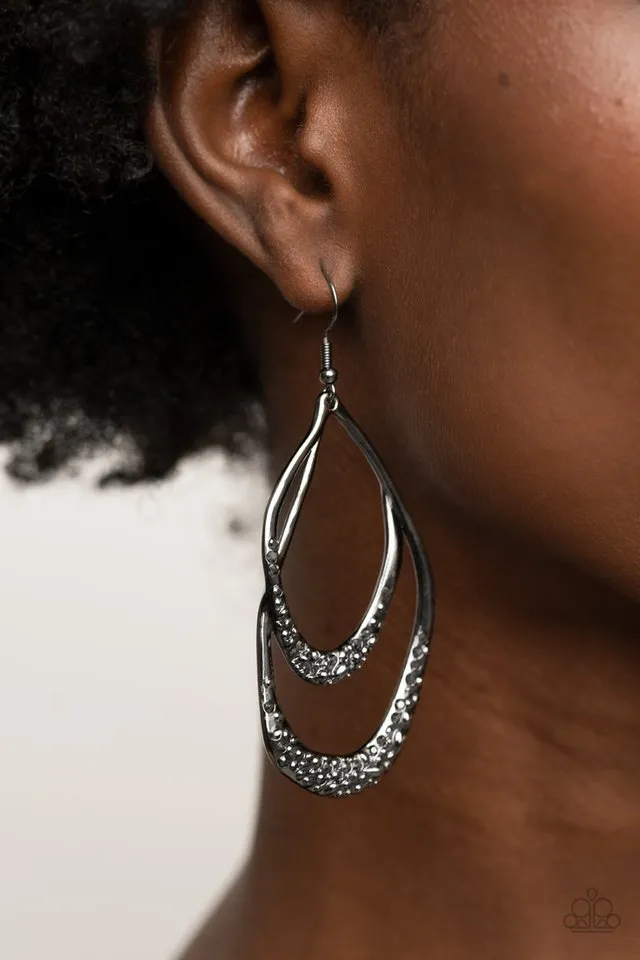 Paparazzi Earring ~ Beyond Your GLEAMS - Black