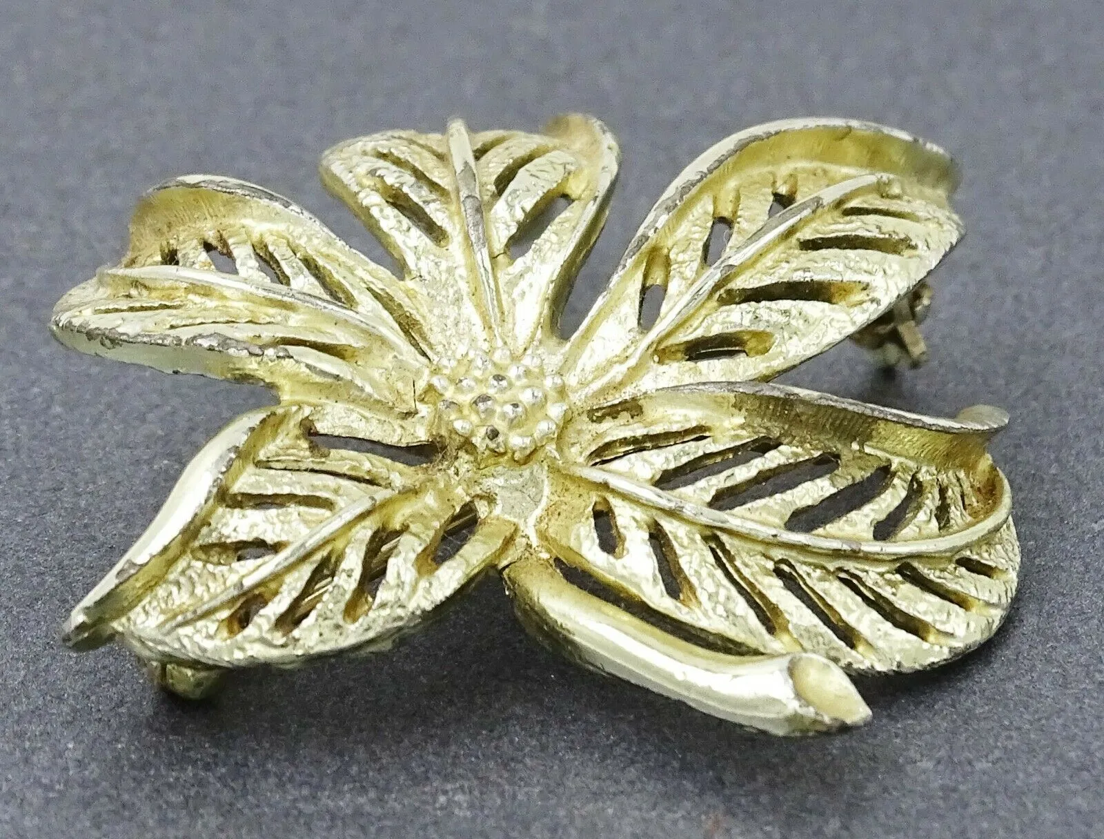 Sarah Coventry Yellow Gold Leaf Brooch