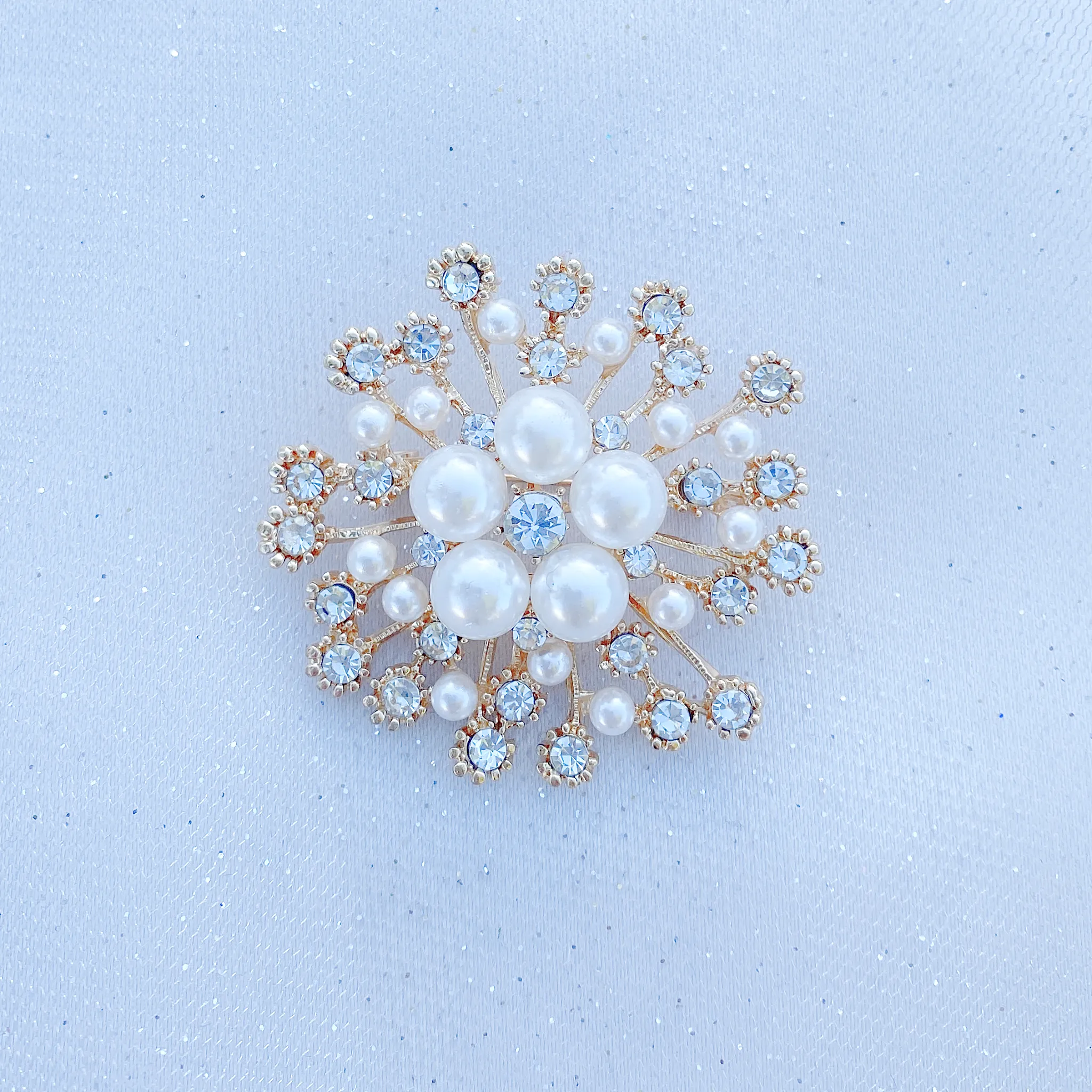 Vintage Brooch with Pearl and Crystal - As Seen with Gok