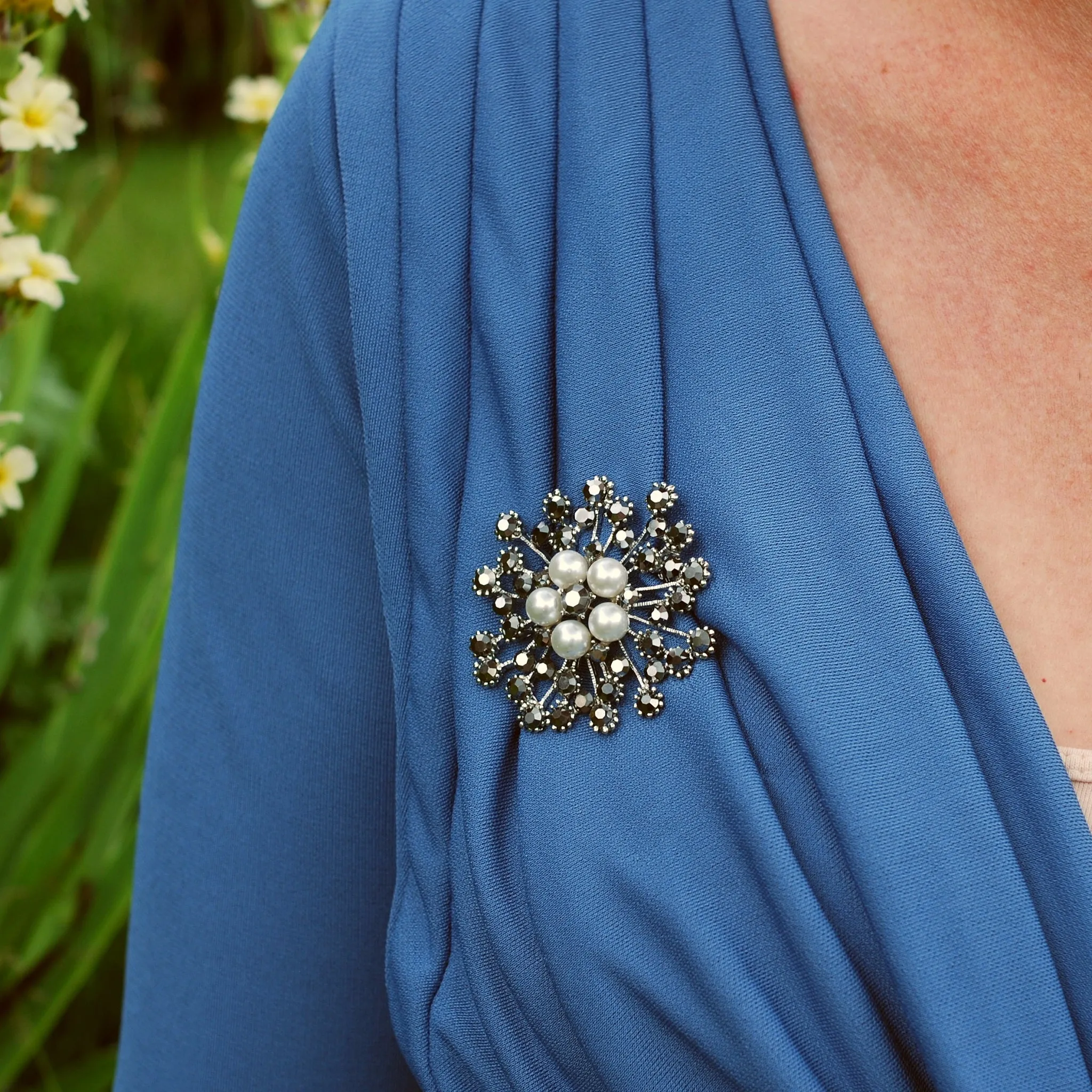 Vintage Brooch with Pearl and Crystal - As Seen with Gok