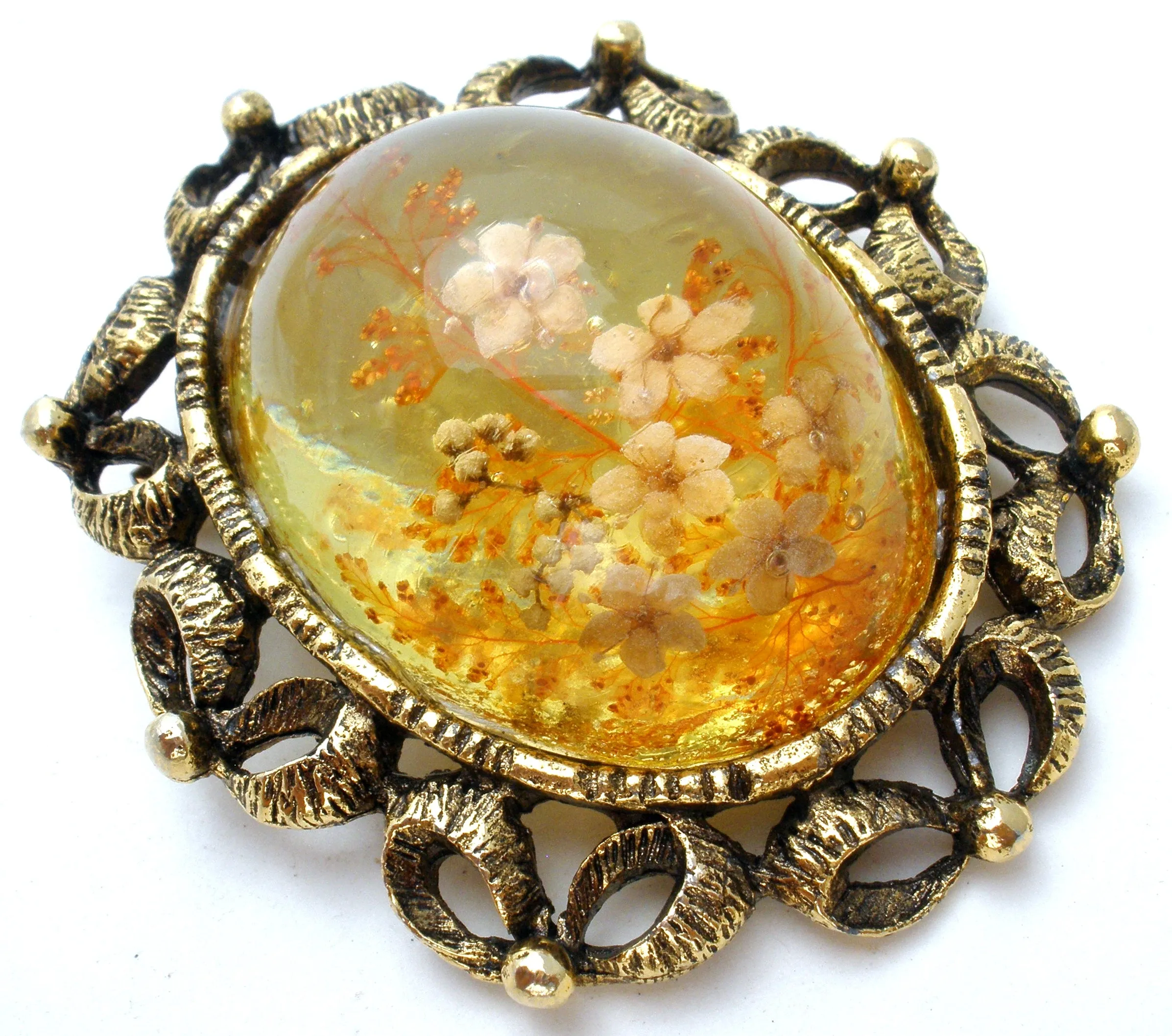 Vintage Lucite Flower Pendant Brooch