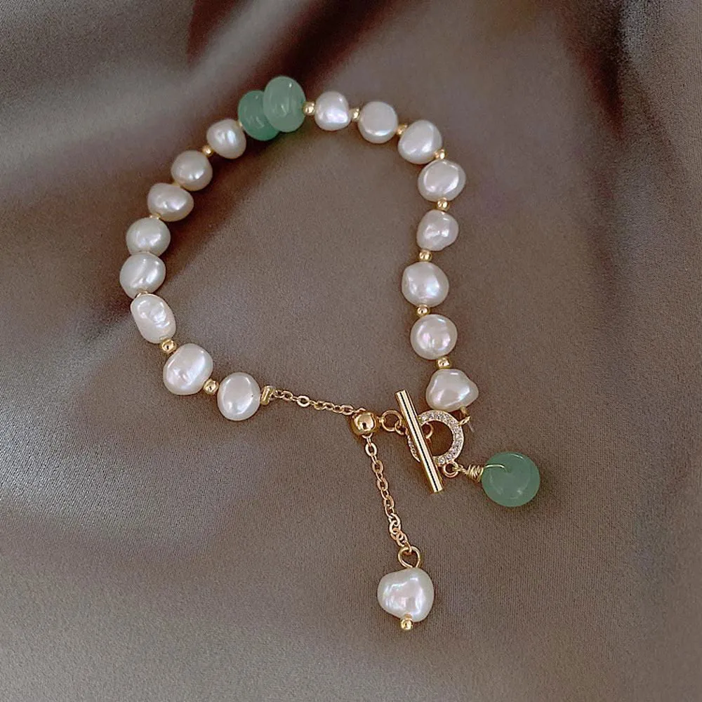 Women’s Irregular Freshwater Pearl Adjustable Bracelet