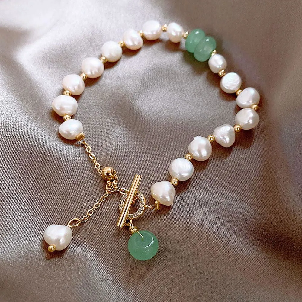 Women’s Irregular Freshwater Pearl Adjustable Bracelet